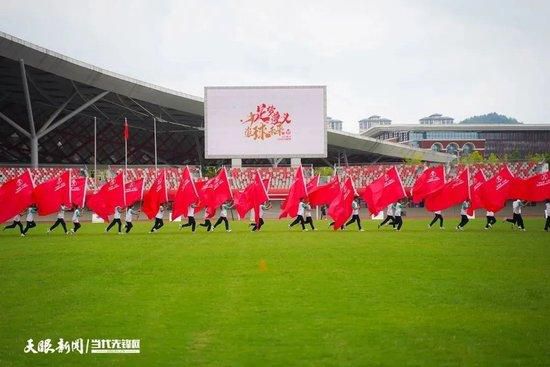 我们看了好几遍首次交手的比赛回放，分析哪里做得好哪里做得不够好，这次分析在今天起到了很好的效果。